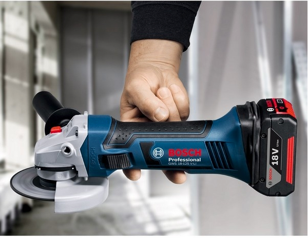 BOSCH meuleuse 125 mm 18 V 5 Ah