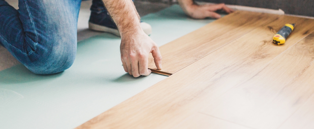 Poser du parquet flottant