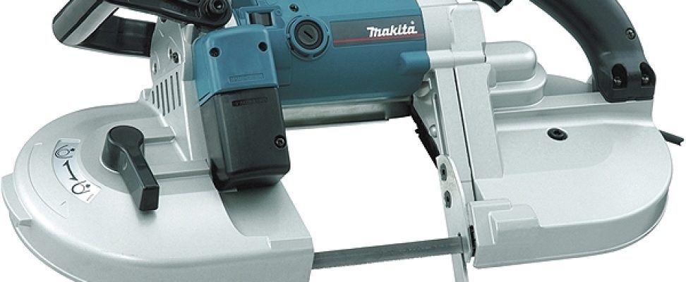 test-makita-scie-a-ruban-portable-710-w