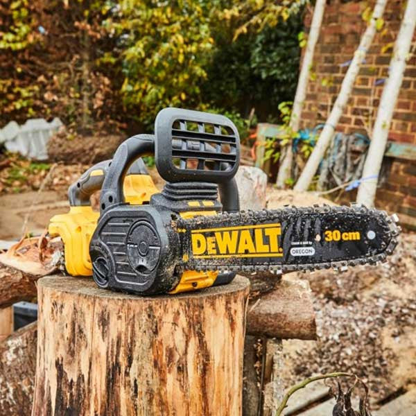 Tronçonneuse élagueuse 18v xr 30 cm 1x5 ah dcm565p1 dewalt