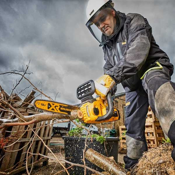 Tronçonneuse élagueuse 18v xr 30 cm 1x5 ah dcm565p1 dewalt