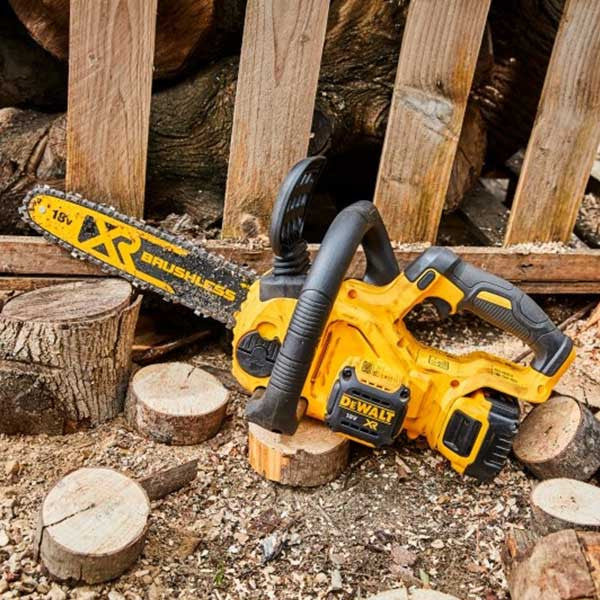 Tronçonneuse élagueuse 18v xr 30 cm 1x5 ah dcm565p1 dewalt