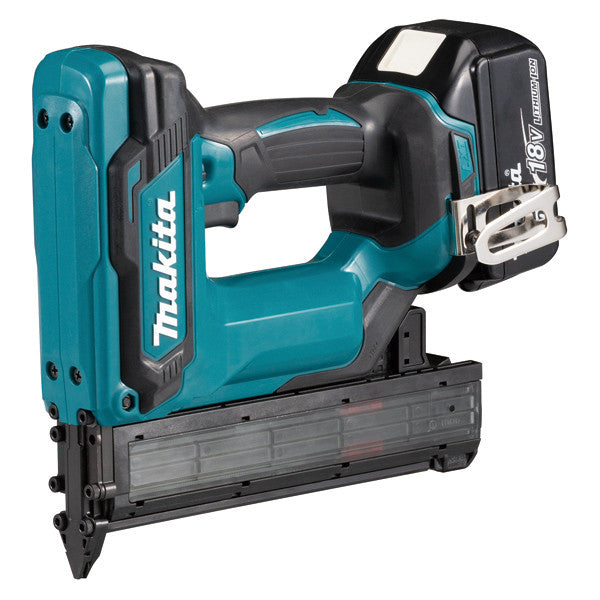 Cloueur sans fil 18v lxt 2x5 ah 15 à 35 mm en makpac dfn350rtj makita