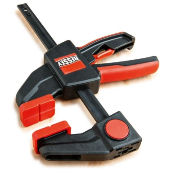 Presse "une main" ezxl bessey