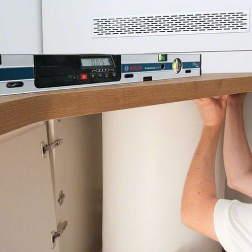 Niveau électronique avec laser 30m gim60l 0601076900 bosch