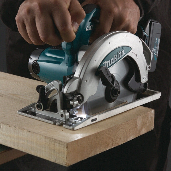 Scie circulaire 18v lxt ø165 mm 2x4 ah en makpac dss610rmj makita