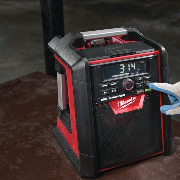 Radio chargeur de chantier m18 rc-0 4933446639 solo milwaukee