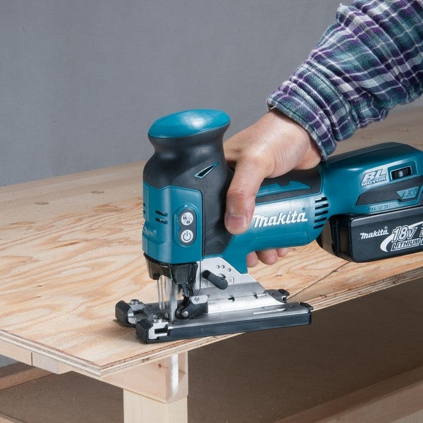 Scie sauteuse sans fil 18v lxt solo en makpac djv181zj makita