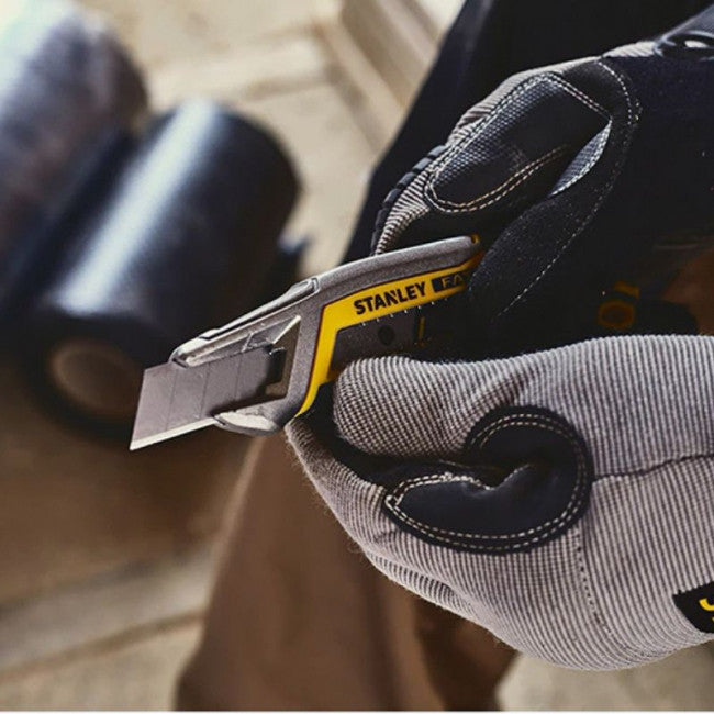 Cutter 18mm quick snap fatmax bouton poussoir fmht10594-0 stanley
