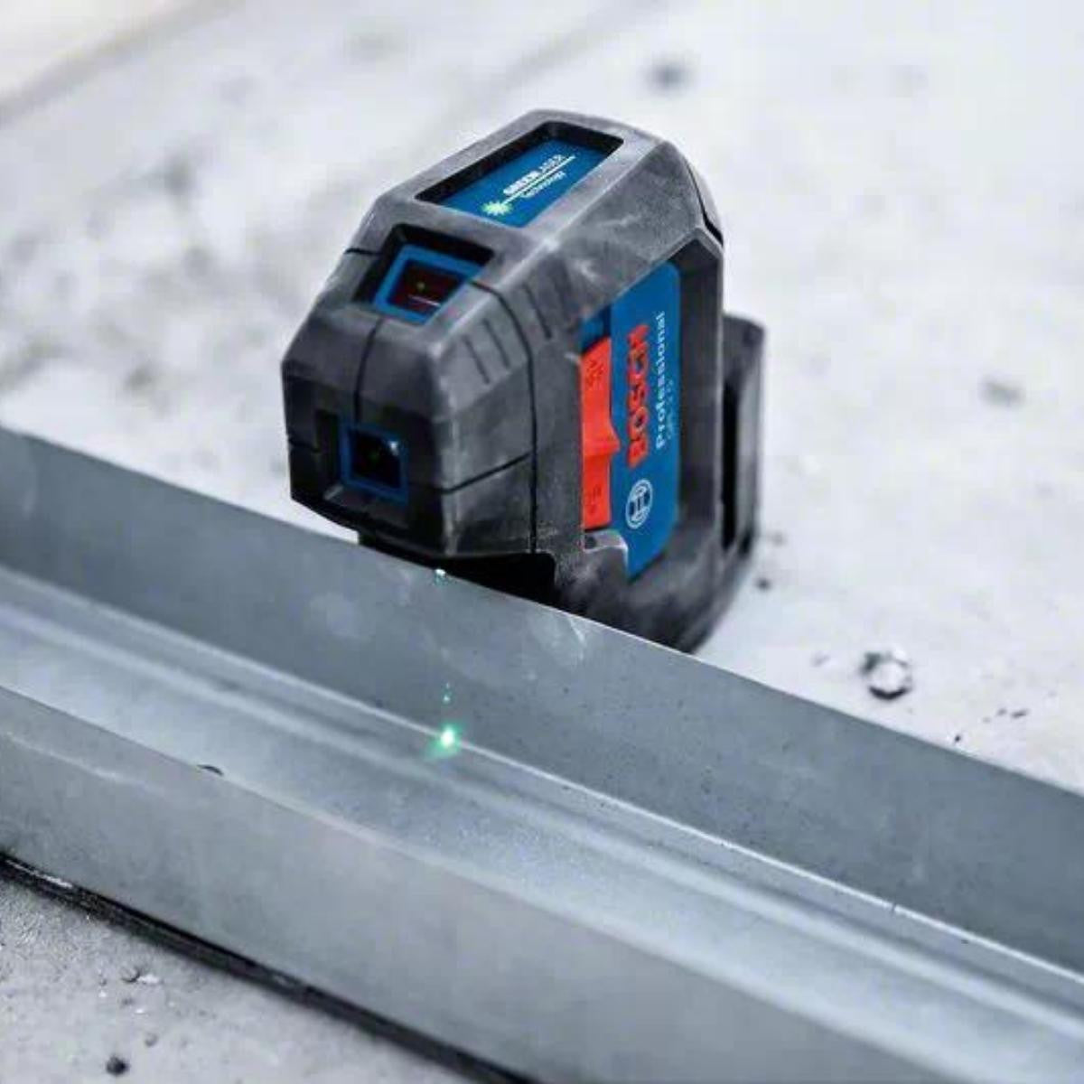 Laser auto 3 points portee 30 m vert gpl3g 0601066n00 bosch