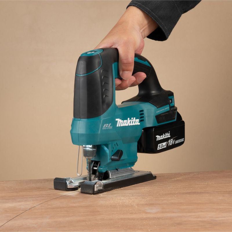 Scie sauteuse 18v lxt 2x5 ah en makpac djv184rtj makita