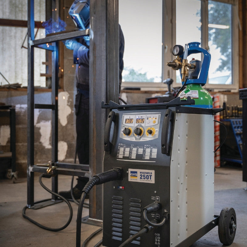 Poste à souder multiweld 250t + accessoires 078635 gys