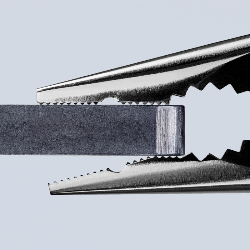 Pince universelle 145mm bec demi-rond 08 25 145 sb knipex