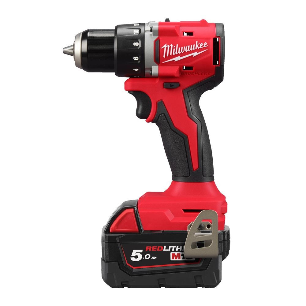 Perceuse visseuse 18v 5ah m18 blddrc-502c 4933492835 milwaukee