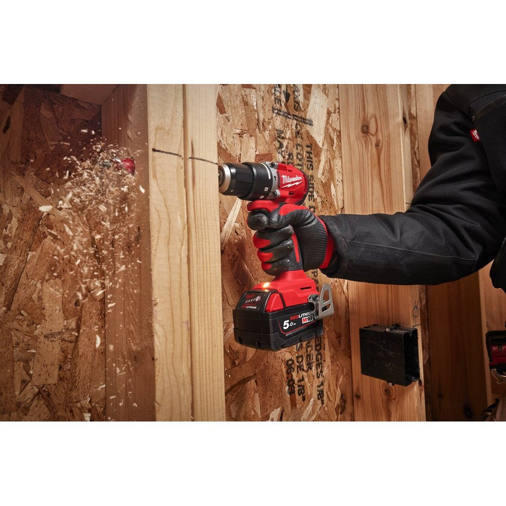 Perceuse visseuse 18v 5ah m18 blddrc-502c 4933492835 milwaukee