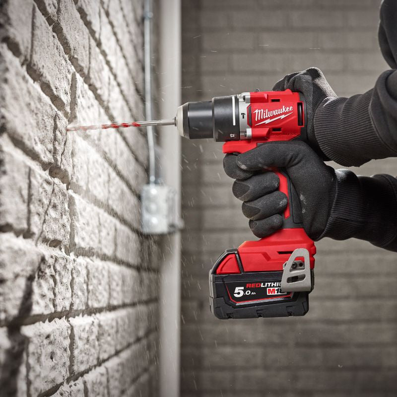 Perceuse à percussion 18v 4+2ah blpdrc-422c 4933492825 milwaukee