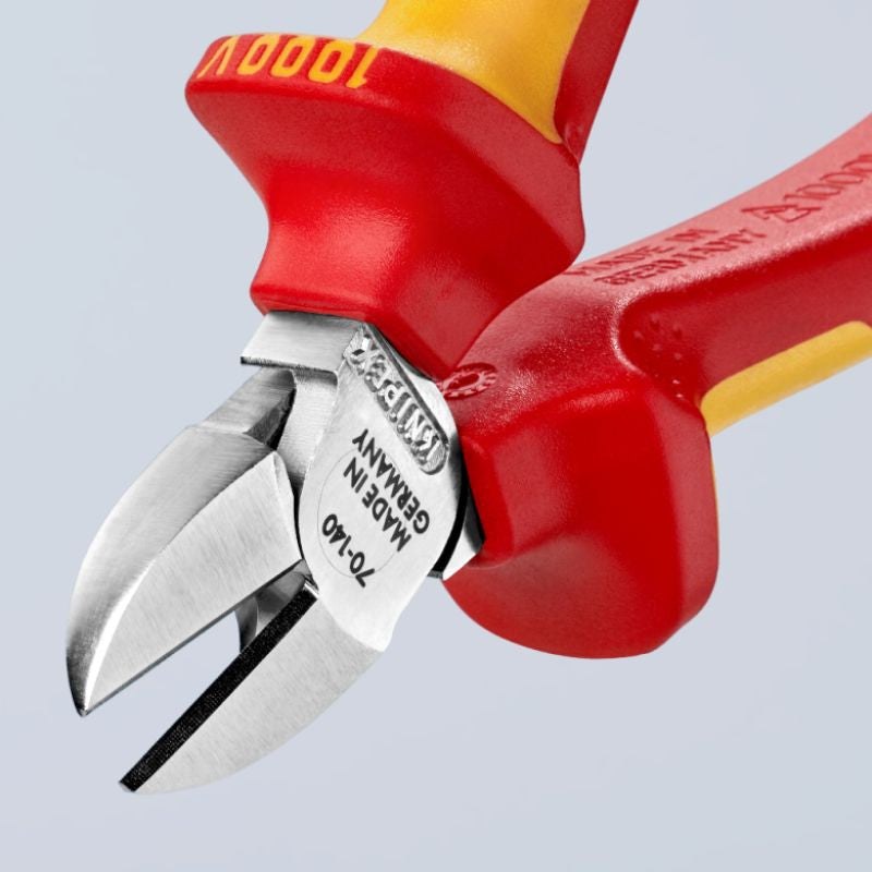 Pince coupante de côté isolée 1000 v 70 06 knipex