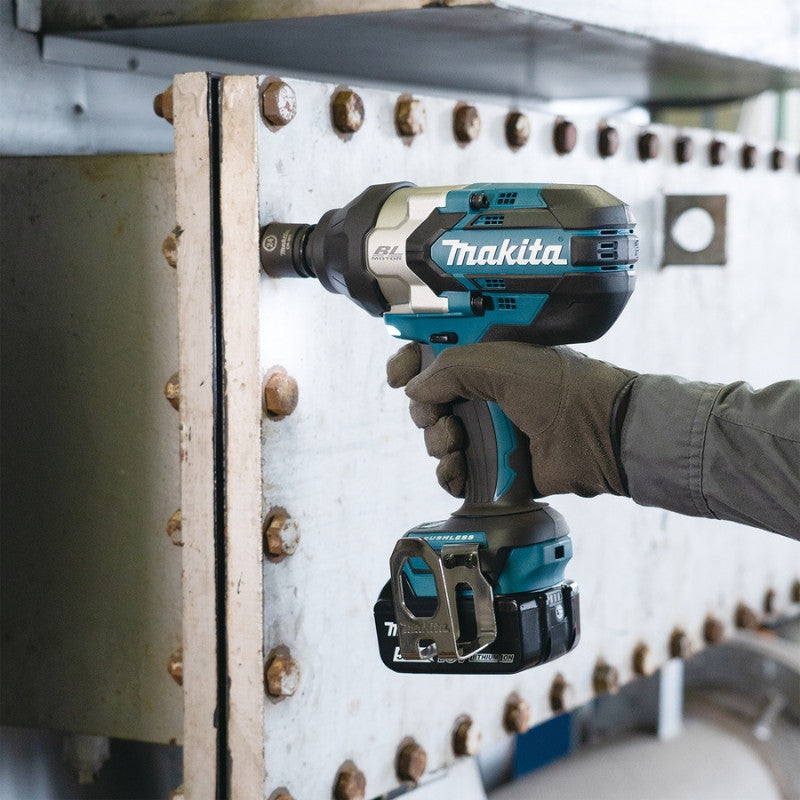 MAKITA Boulonneuse 18V 1/2" 1050Nm Solo - DTW1004Z