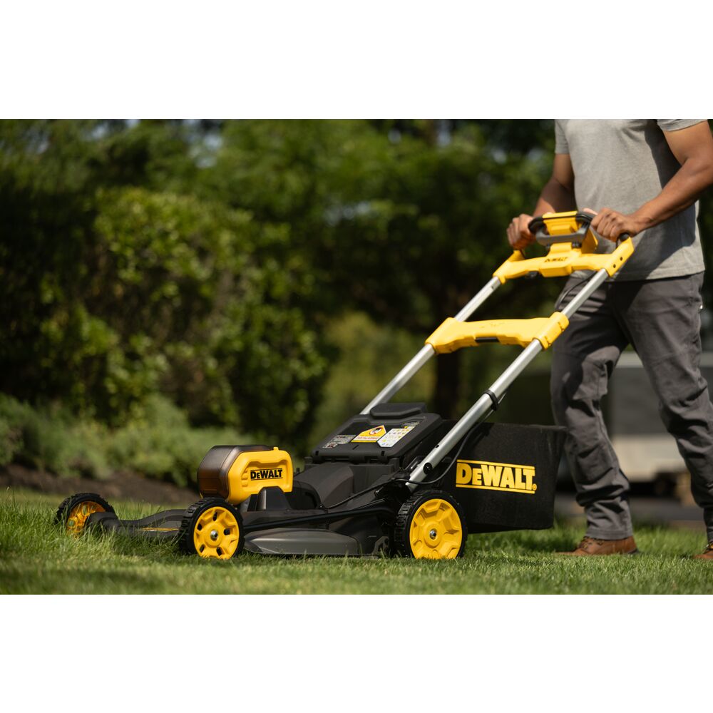 DEWALT Tondeuse autopropulsée 53 cm Flexvolt 54V Solo - DCMWSP550N-XJ