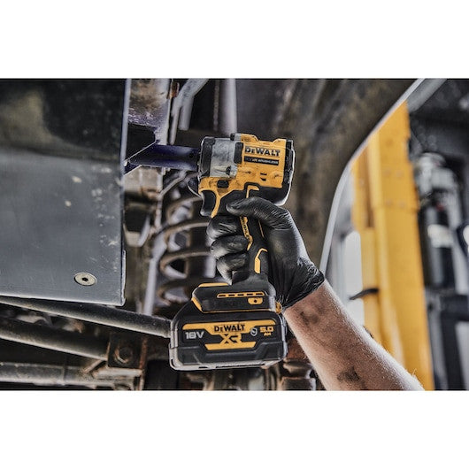 DEWALT Boulonneuse 1/2'' Compacte 406 Nm 18V Solo - DCF921NT-XJ
