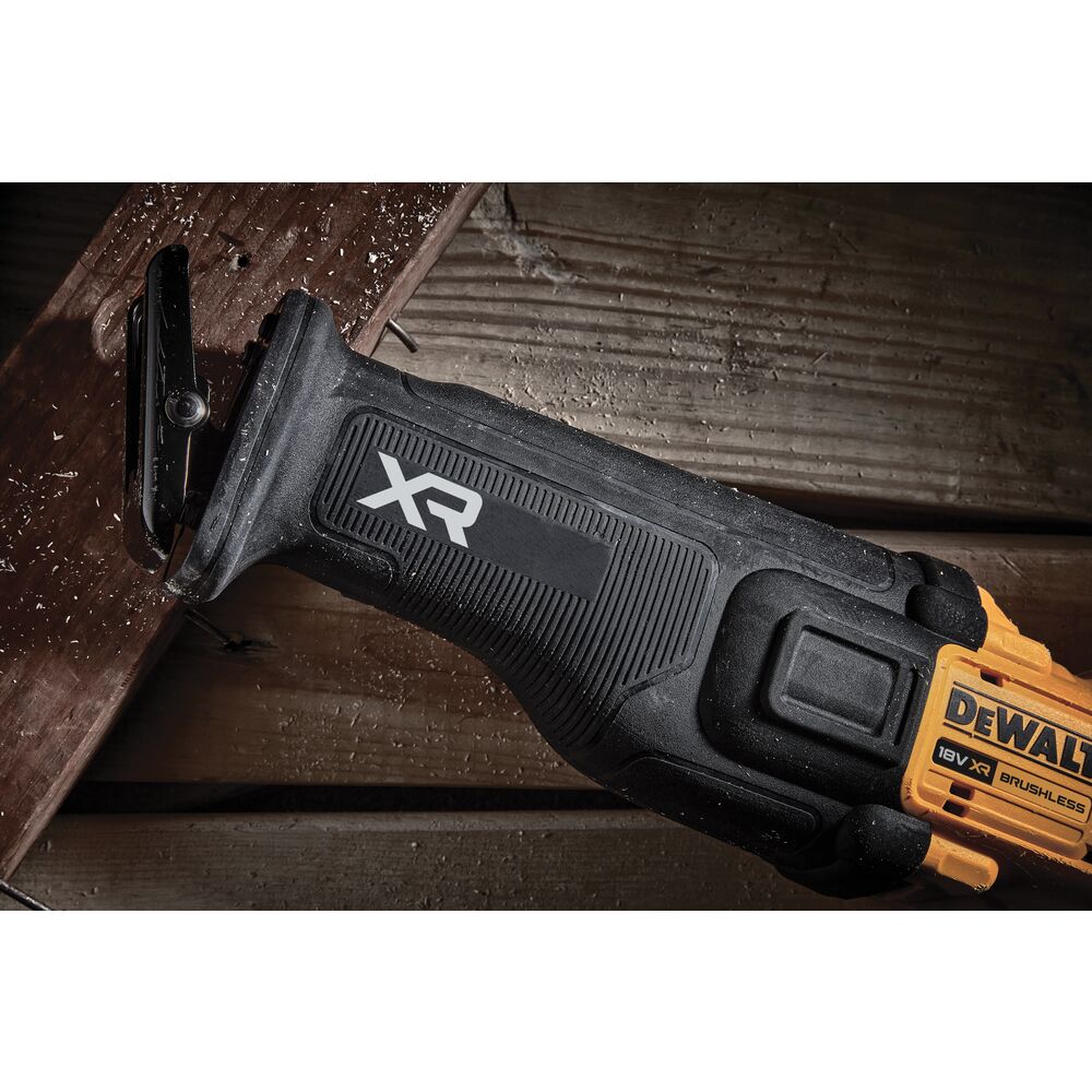 DEWALT Scie sabre 18V Advantage 5Ah - Powerstack - DCS386H2T-QW