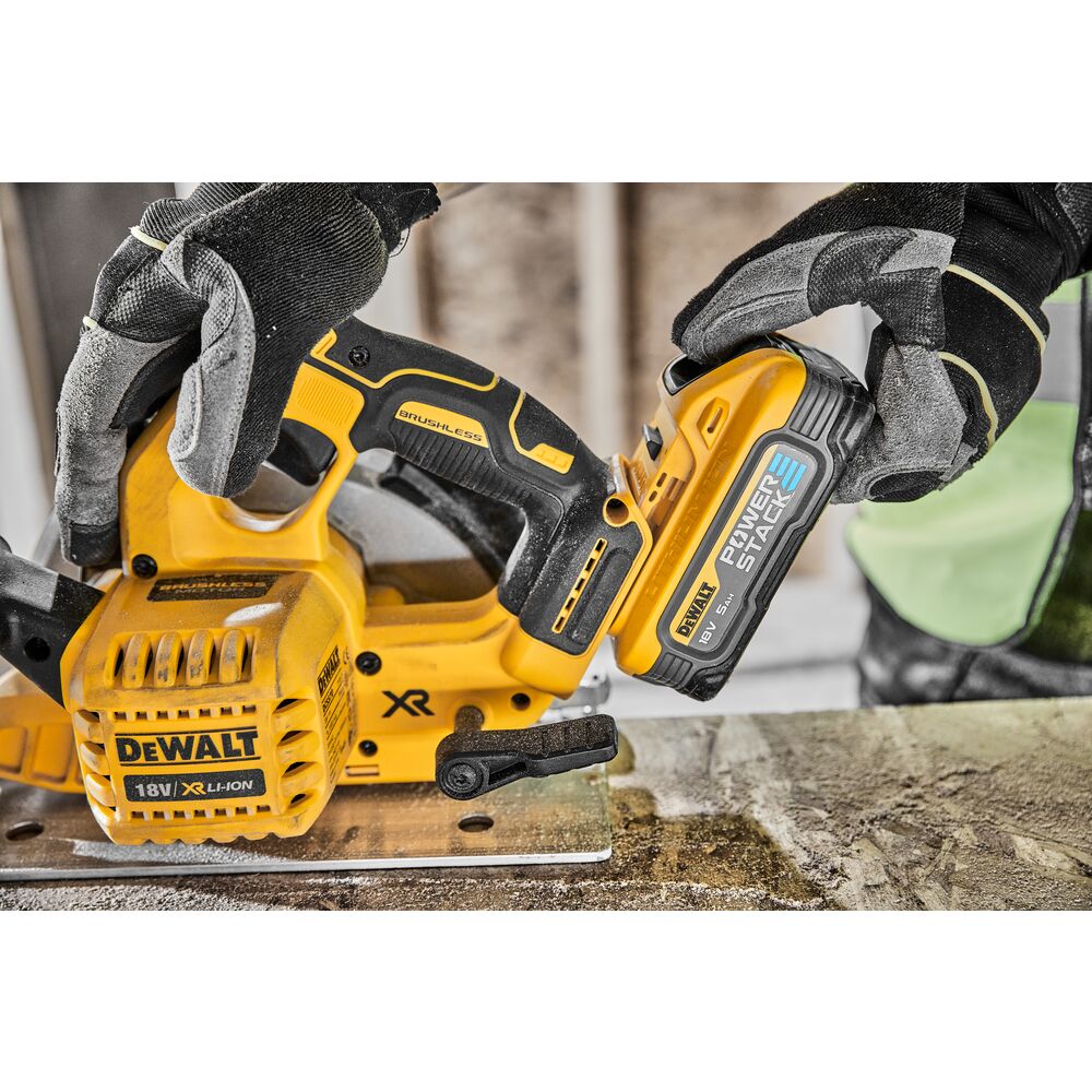 DEWALT Scie circulaire 184mm 18V 5Ah Powerstack - DCS570H2T-QW