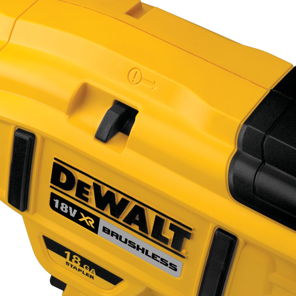 DEWALT Agrafeuse 18Ga 18V 2Ah - DCN681D2-QW