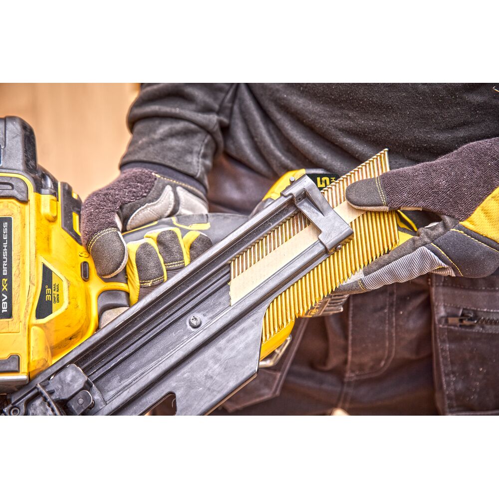 DEWALT Cloueur de charpente 90mm 18V Solo - DCN930N-XJ