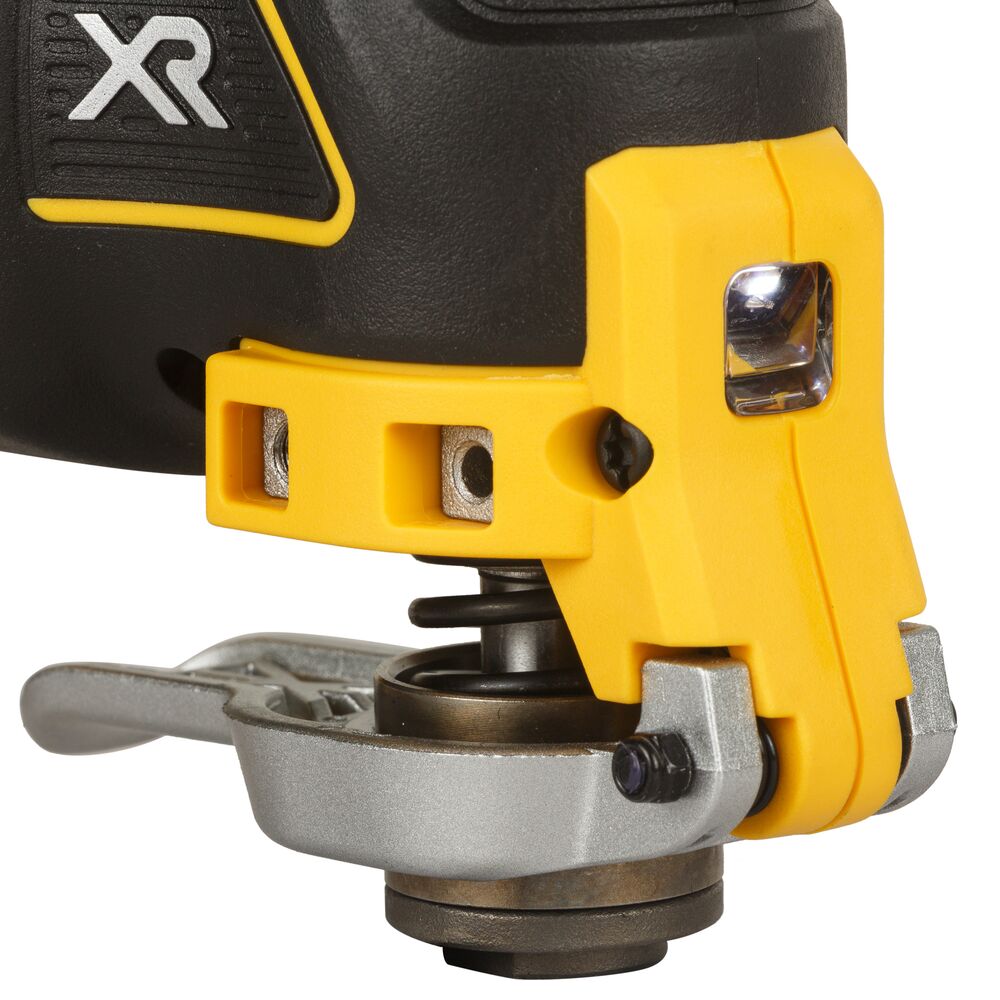 DEWALT Outil Multifonction 18V 2Ah + accessoires - DCS355D2-QW