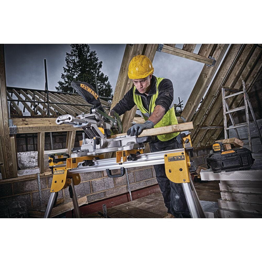 DEWALT Scie à onglets radiale 184mm 18V Solo - DCS365N-XJ