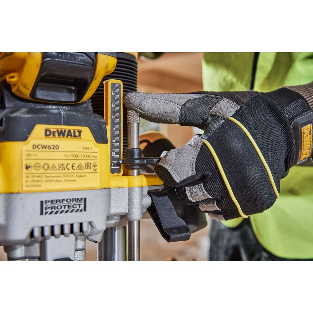 DEWALT Défonceuse 8-12 mm 18V Solo - DCW620NT-XJ