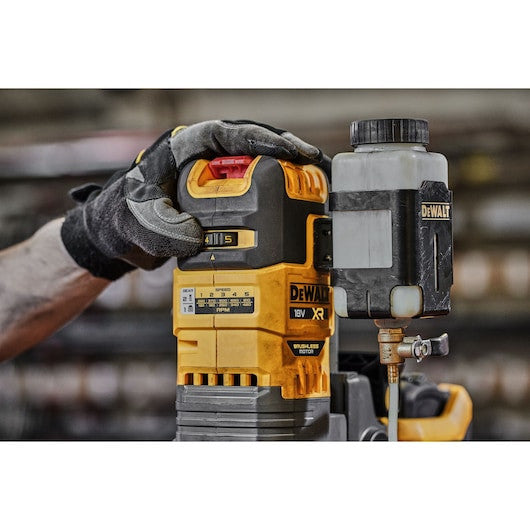 DEWALT Perceuse magnétique 18V Advantage 9Ah - DCD1623X2G-QW