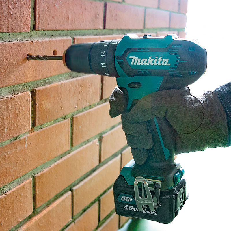 MAKITA Perceuse à percussion 12V CXT 2x2Ah en Valise - HP333DWAE