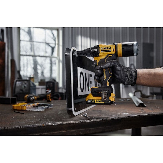 DEWALT Riveteuse 4.8 mm 18V Solo - DCF403NT-XJ