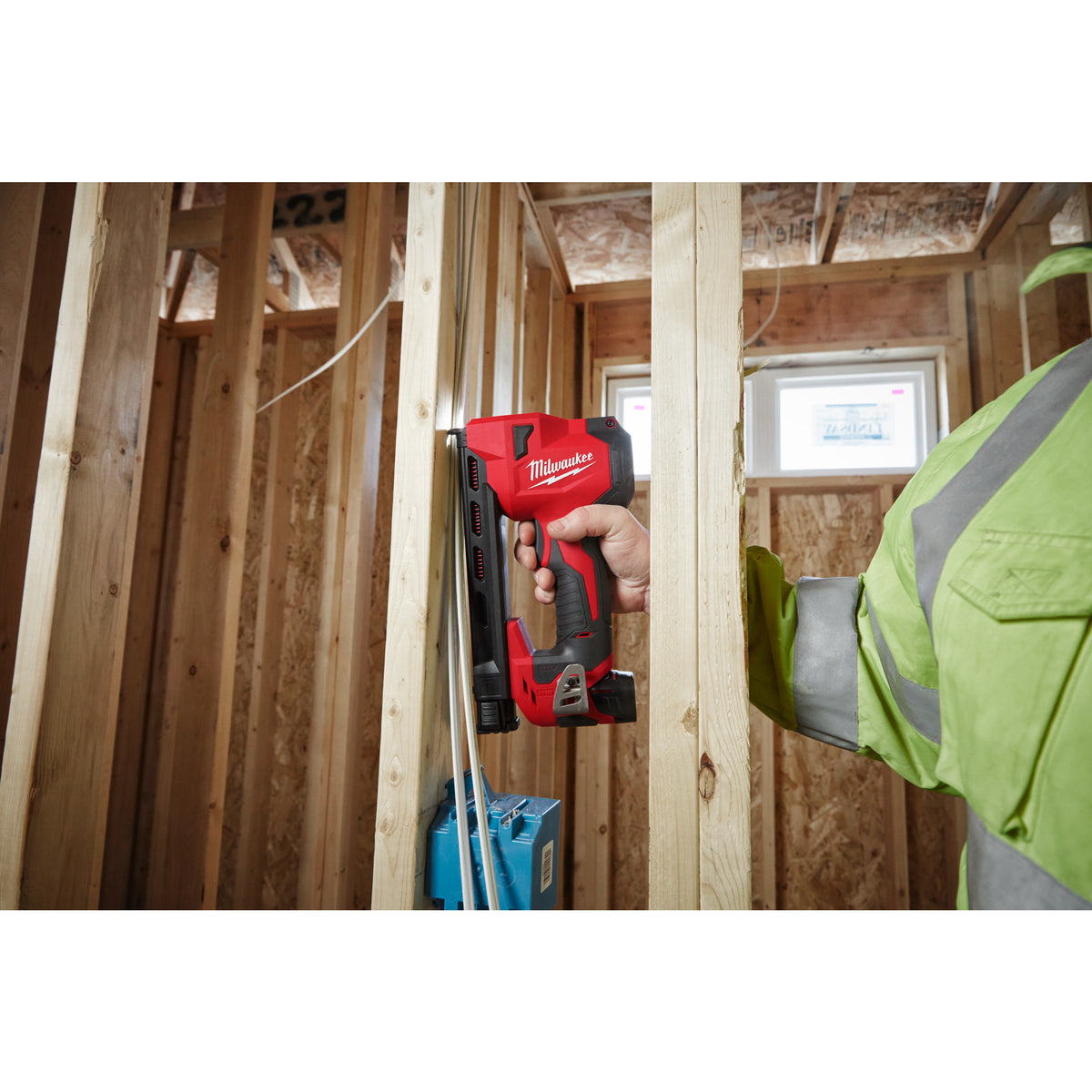MILWAUKEE Agrafeuse électricien 12V Solo - 4933480488