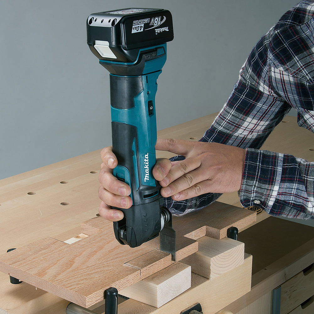 MAKITA Ponceur multifonctions 18V LXT Solo boîte carton - DTM51Z