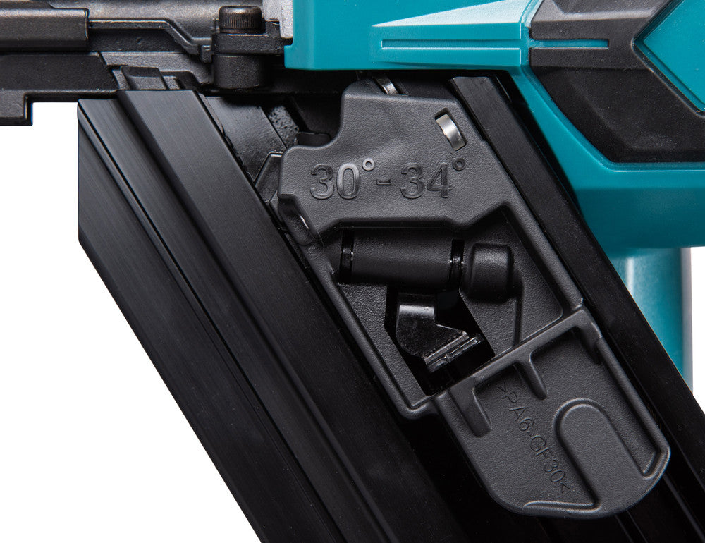 MAKITA Cloueur charpente 18V Solo pointes 50à 90mm - DBN900ZK
