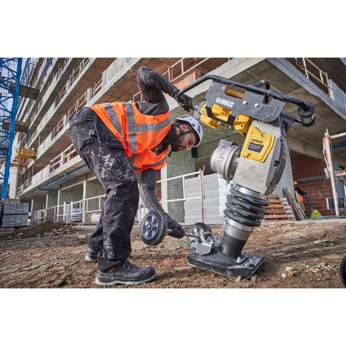 DEWALT Pillonneuse 60Kg POWERSHIFT - DCPS660N-XJ