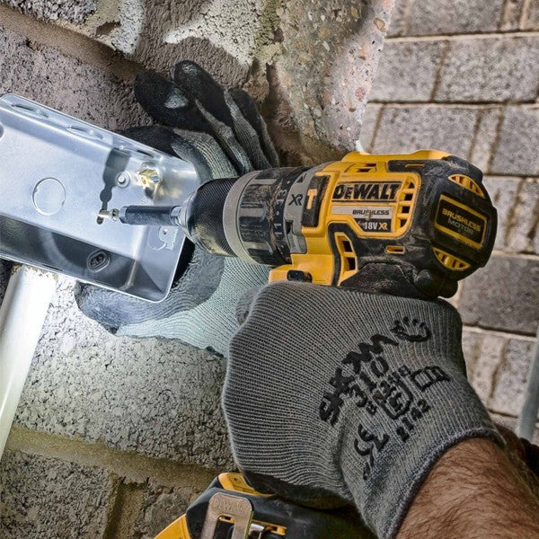 Perceuse à percussion 18v xr 2x5 ah dcd796p2 dewalt