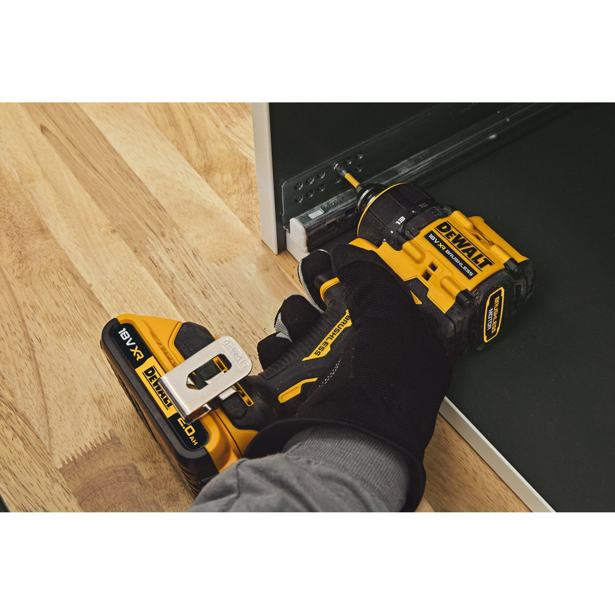 DEWALT Perceuse visseuse 74Nm 18V Solo - DCD803NT-XJ