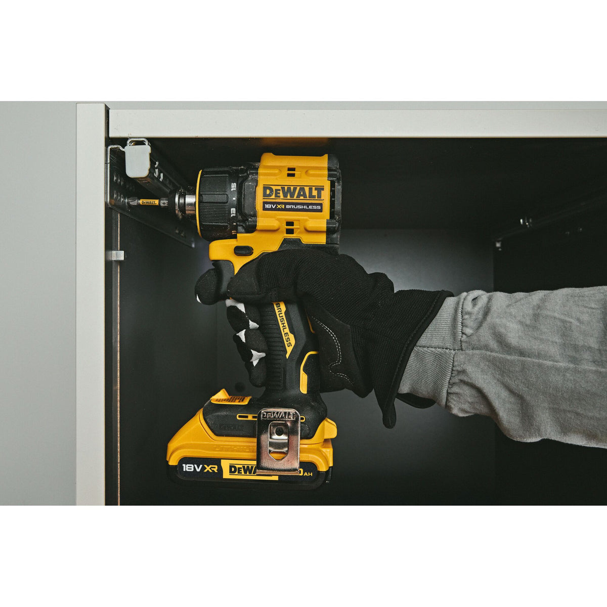 DEWALT Perceuse visseuse 74Nm 18V Solo - DCD803NT-XJ