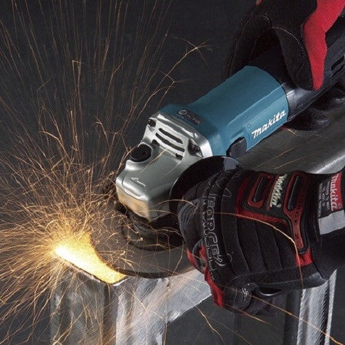 Meuleuse 125 mm 840 w + coffret + 4 disques 9558hnrgk1 makita