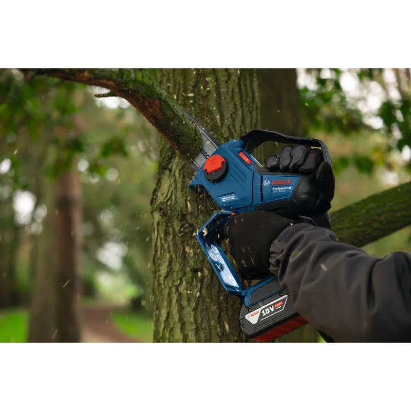 BOSCH Tronçonneuse 15cm 18V Solo carton GKE18V-15 - 06008D7000