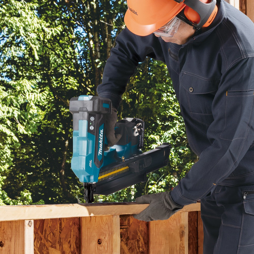 MAKITA Cloueur charpente 22° 18V Solo 29-38GA - DBN901ZK