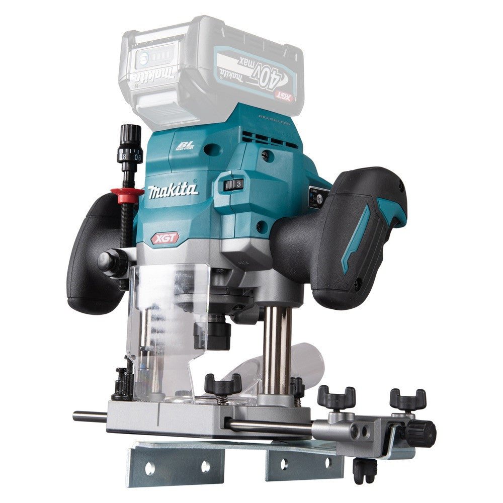MAKITA Défonceuse Q12mm 40V Solo - RP001GZ