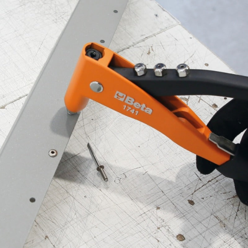 BETA Pince à riveter avec 4 embouts 1741B - 017410003
