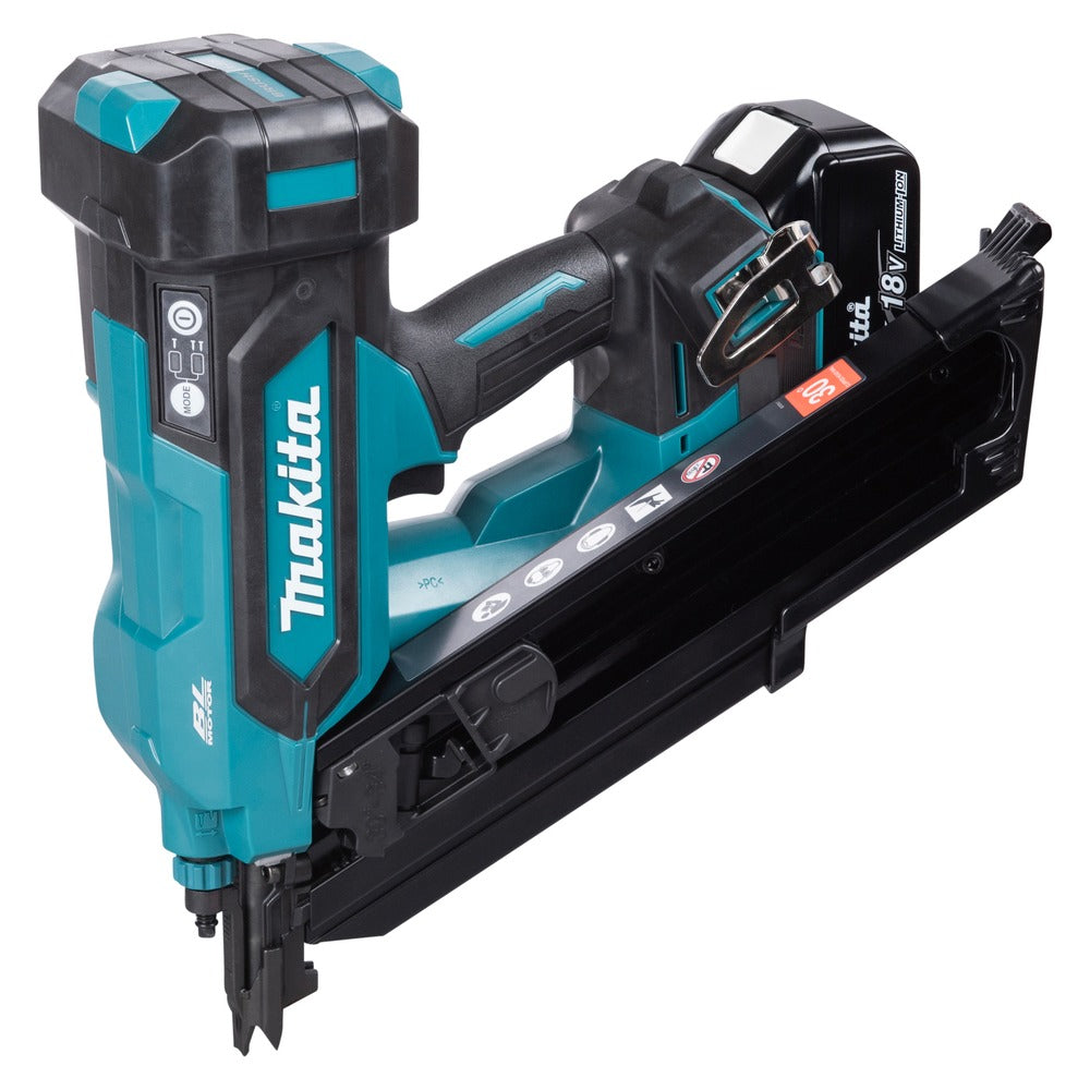 MAKITA Cloueur de charpente tête D 18V 2x5Ah - DBN900RTE
