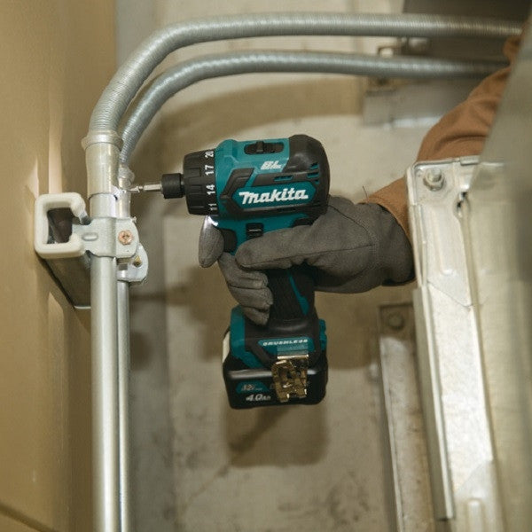 Perceuse visseuse 10.8v 2ah df032dsae makita