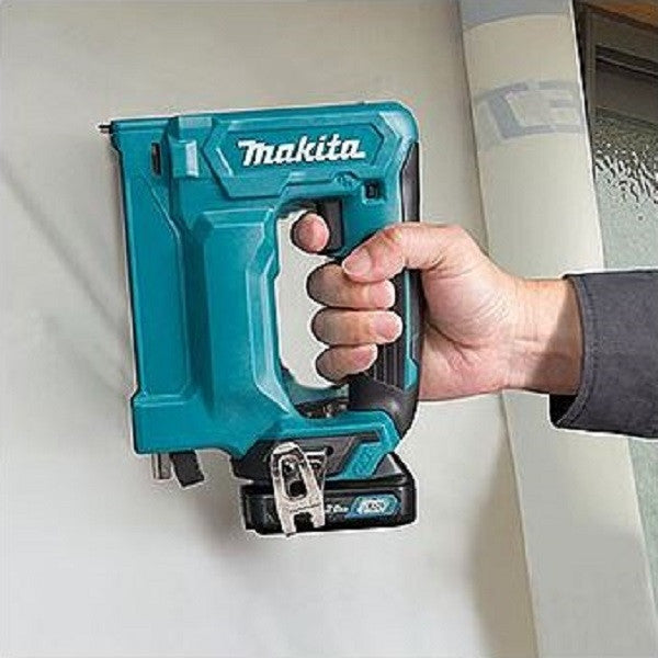 Agrafeuse sans fil 10.8v solo st113dz makita